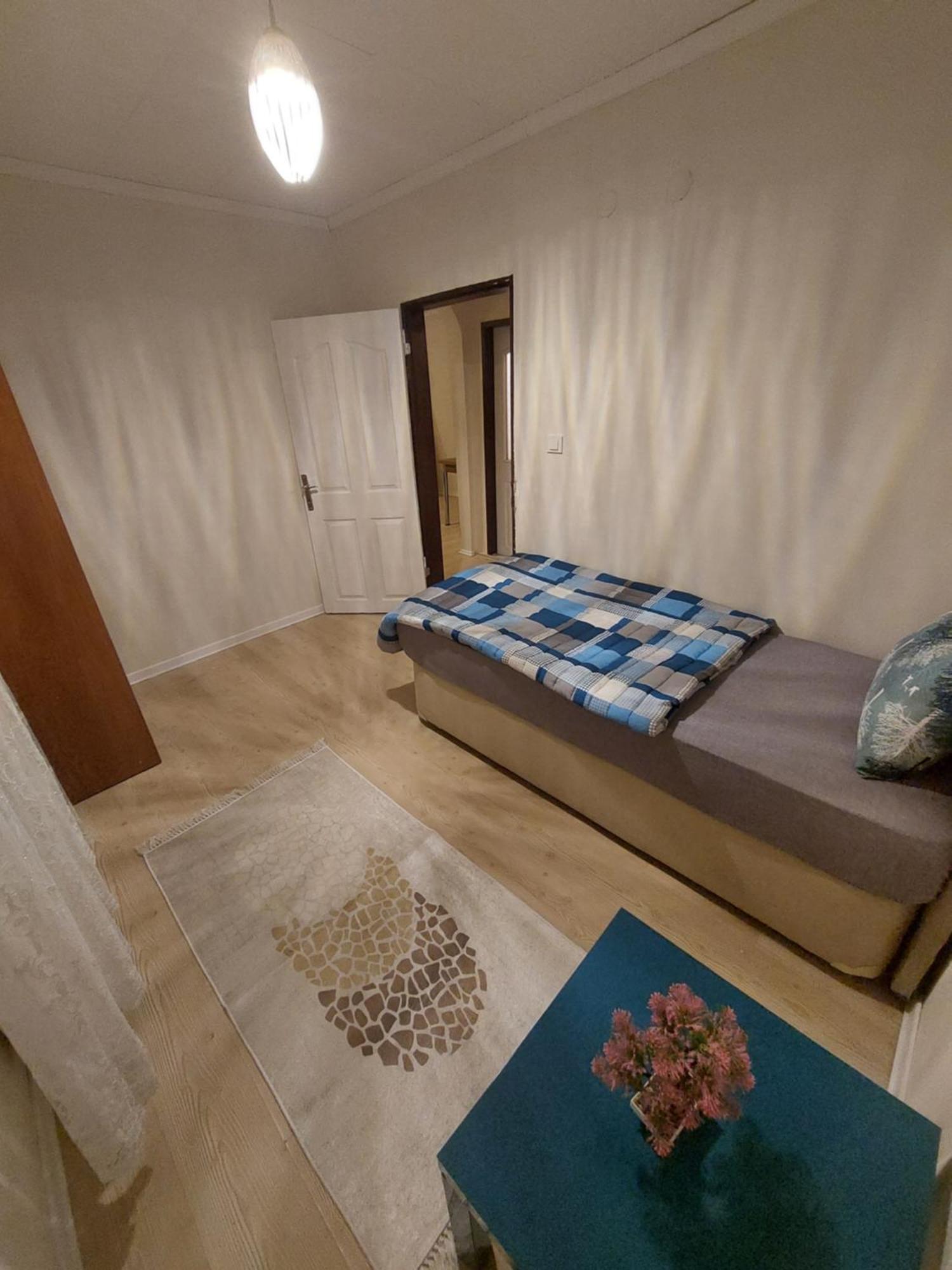 B.A.A Sabiha Goekcen Hostel Isztambul Kültér fotó